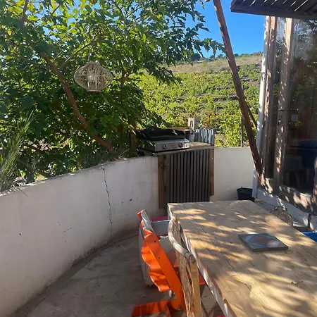 Maison-cabane Dans Un Site Classe Du Conservatoire Du Littoral * Port Vendres